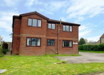 Flat To Rent in Crowborough