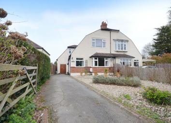 Semi-detached house For Sale in Redhill
