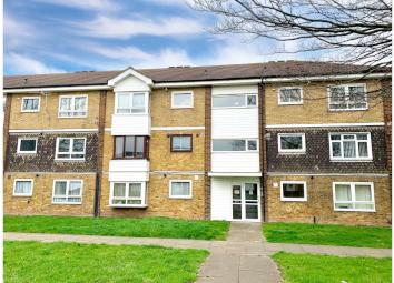 Flat For Sale in Sittingbourne