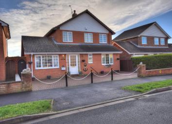 Detached house For Sale in Bridlington