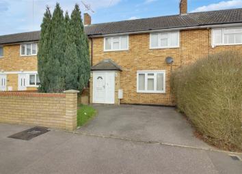 Terraced house For Sale in Waltham Cross