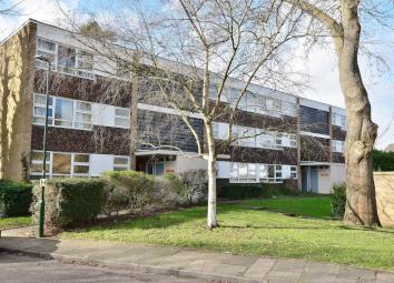 Flat To Rent in Teddington