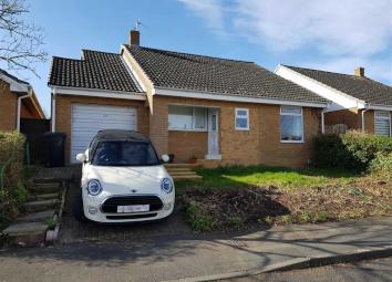 Detached bungalow For Sale in Swindon