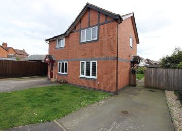 Semi-detached house For Sale in Whitchurch