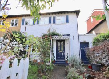 Semi-detached house To Rent in Kingston upon Thames