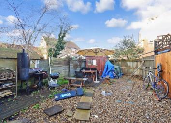 End terrace house For Sale in Mitcham