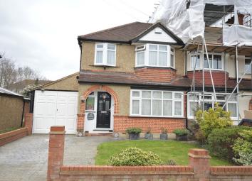 Semi-detached house For Sale in Epsom