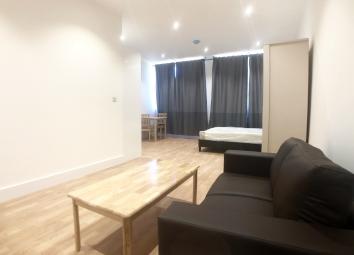 Flat To Rent in Borehamwood