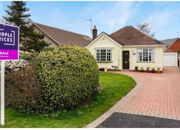 Detached bungalow For Sale in Pershore