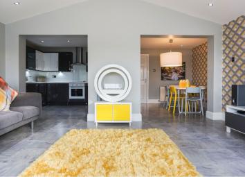 Town house For Sale in St. Helens