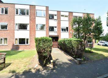 Flat For Sale in Bury