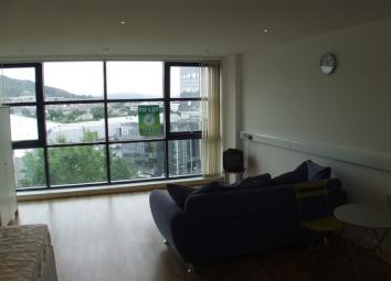 Studio To Rent in Swansea