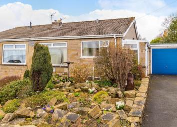 Semi-detached bungalow For Sale in Keighley