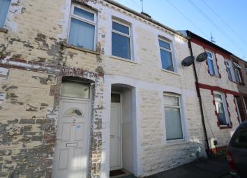 Terraced house For Sale in Barry