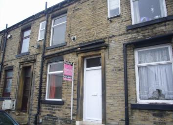 Detached house To Rent in Brighouse