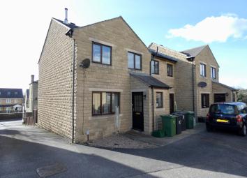 Terraced house For Sale in Heckmondwike