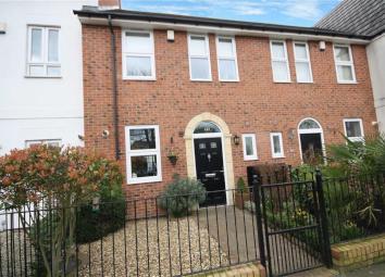 Town house For Sale in Retford