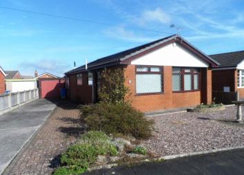 Detached bungalow For Sale in Poulton-Le-Fylde