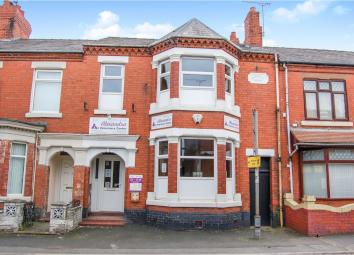 Terraced house For Sale in Crewe
