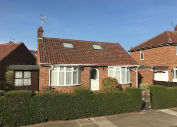 Detached bungalow For Sale in York