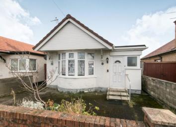 Bungalow For Sale in Rhyl