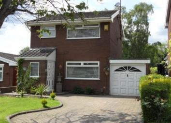 Detached house For Sale in Runcorn