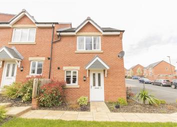 Town house For Sale in Chesterfield