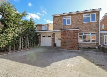 Detached house For Sale in Bedford