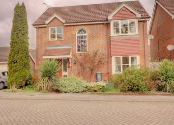 Detached house For Sale in Letchworth Garden City