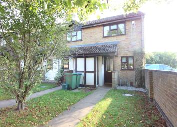 End terrace house To Rent in Walton-on-Thames