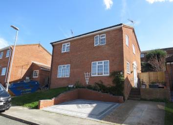 Semi-detached house For Sale in St. Leonards-on-Sea