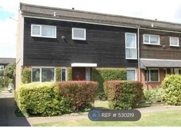 3 Bedroom End terrace house to rent