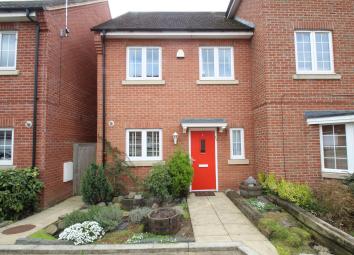 Semi-detached house For Sale in Aylesbury