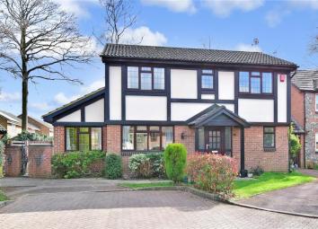 Detached house For Sale in Crawley