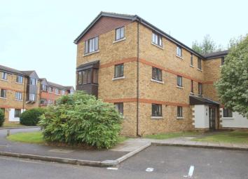 Flat To Rent in Morden
