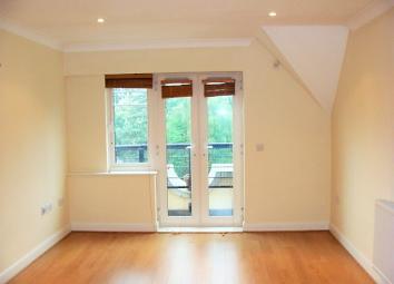 Flat To Rent in Stanmore