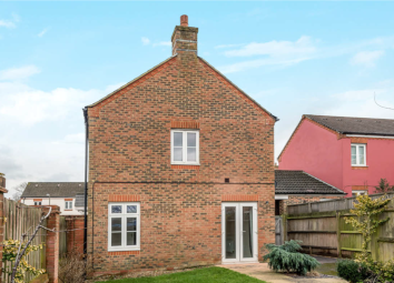 Detached house To Rent in Petersfield