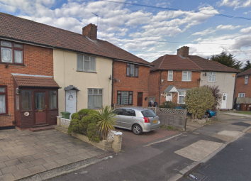 Semi-detached house To Rent in Dagenham