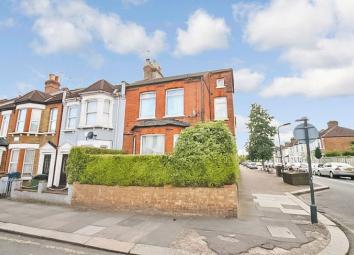 Flat To Rent in Harrow