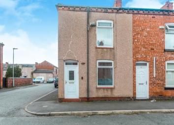 End terrace house For Sale in Leigh
