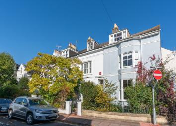 Terraced house For Sale in Lewes