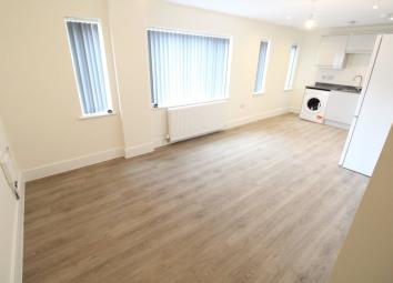 Flat To Rent in Harpenden