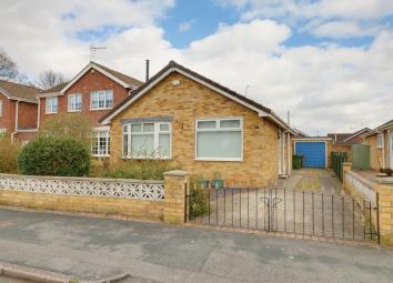 Detached bungalow For Sale in Hull