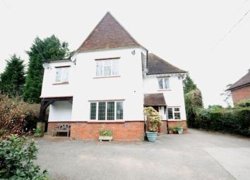 Flat To Rent in Amersham