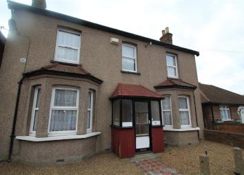 Detached house To Rent in Feltham