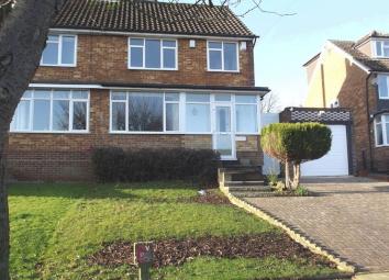 Semi-detached house To Rent in High Wycombe