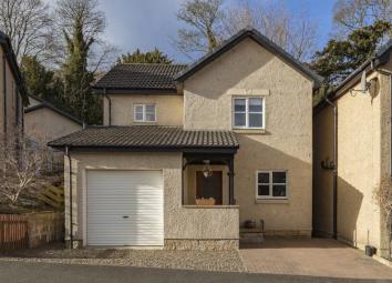 Detached house For Sale in Galashiels