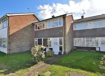 Terraced house For Sale in Dunstable