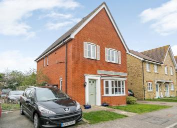 Detached house For Sale in Herne Bay