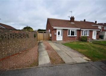 Semi-detached bungalow For Sale in Selby